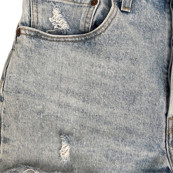 Levi’s 501 High Rise Cut Off Jean Shorts Light Wash Button Fly - Picture 2 of 13